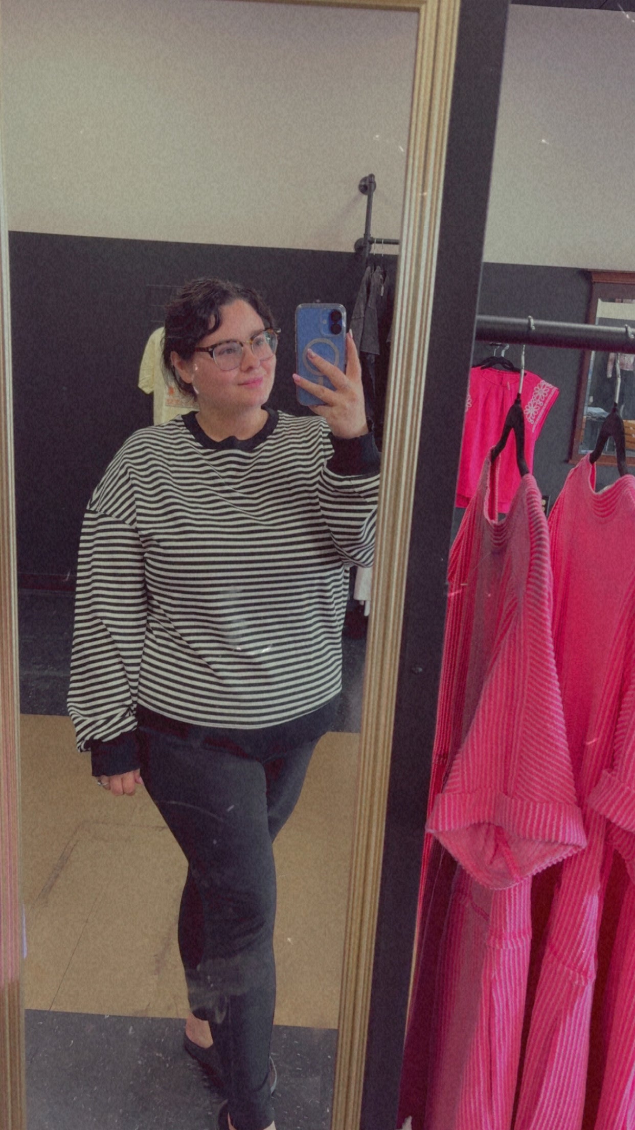 Breakin` Out - Black and white striped pullover