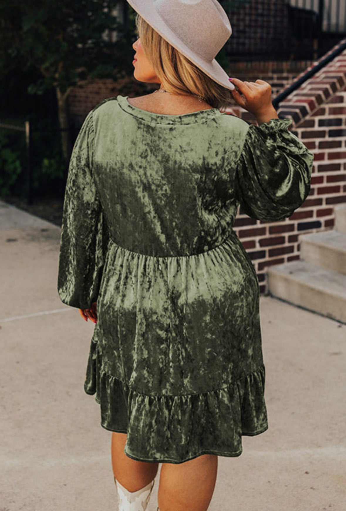 Jungle green velvet plus size dress - Pre Order