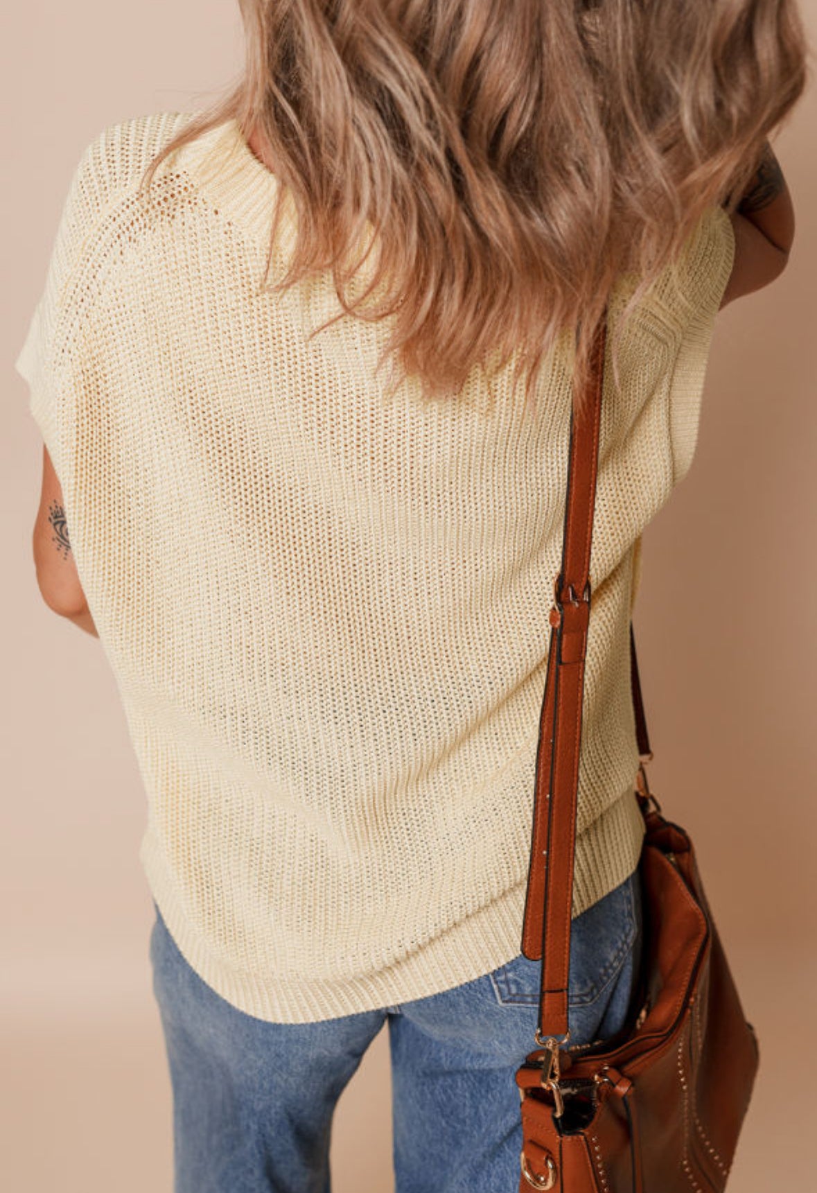 Cream short sleeve sweater