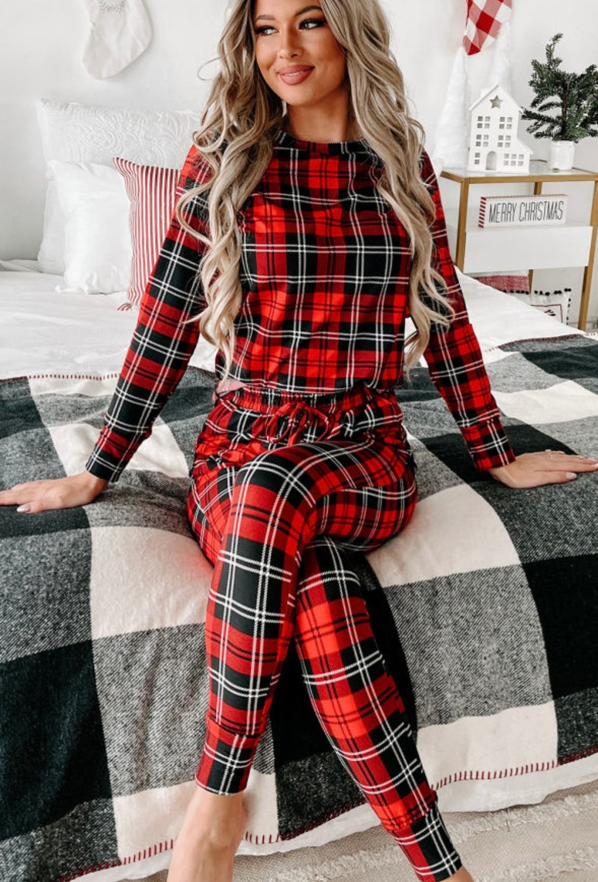 Holiday Snuggles - plaid pajama set