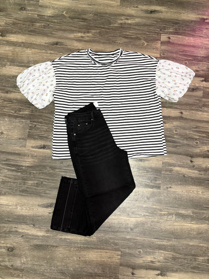 Floral Breakout - puff sleeve top