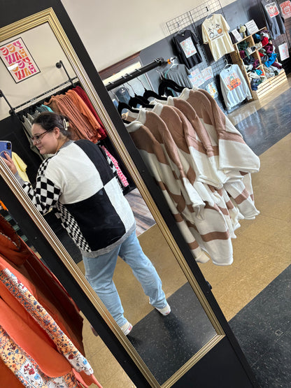 Check Mate - B&W Checkered Cardigan