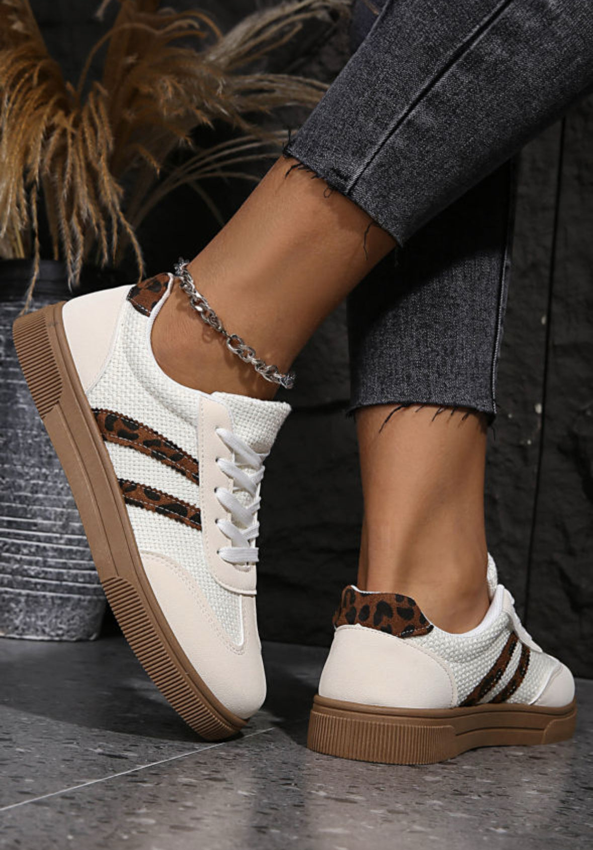 Lines of Leopard - sneaker