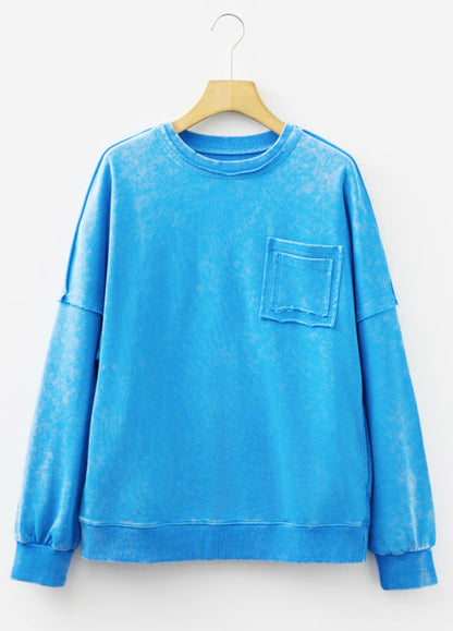 Bubbly Blue - mineral wash pocket pullover