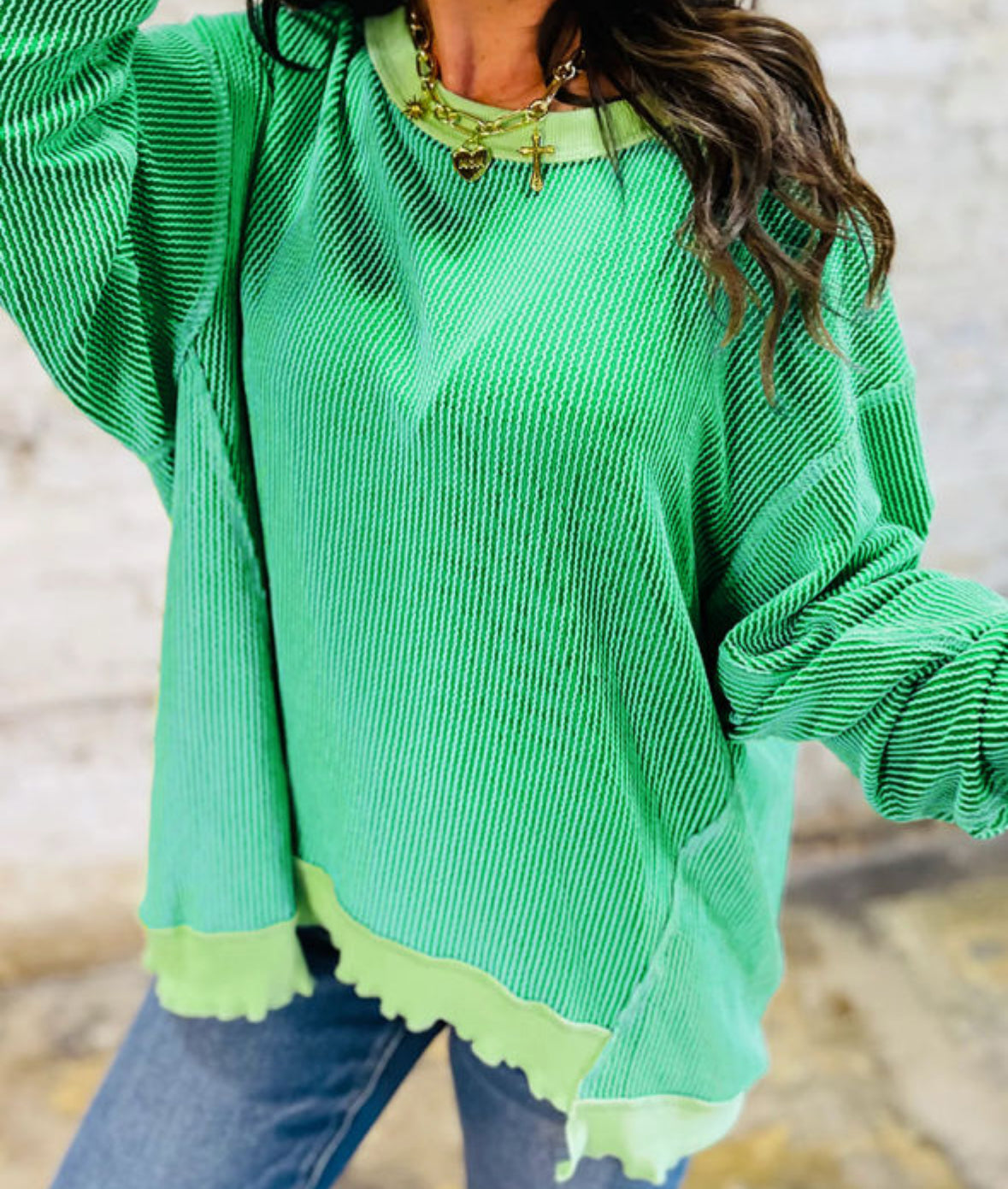 Green Glow - ribbed green pullover