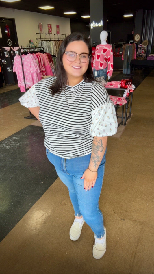 Floral Breakout - puff sleeve top