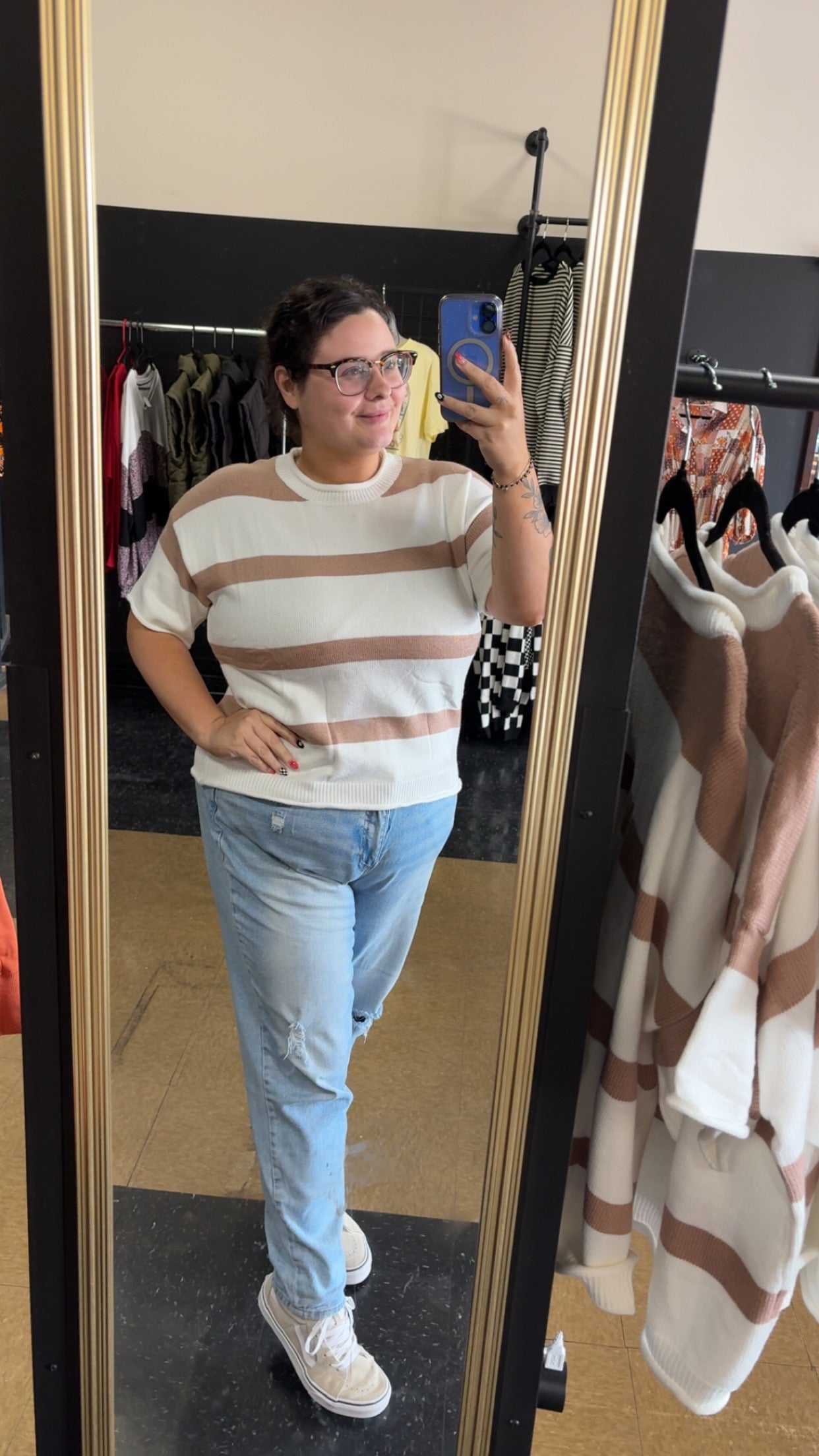 Chic Stripes - striped sleeveless sweater