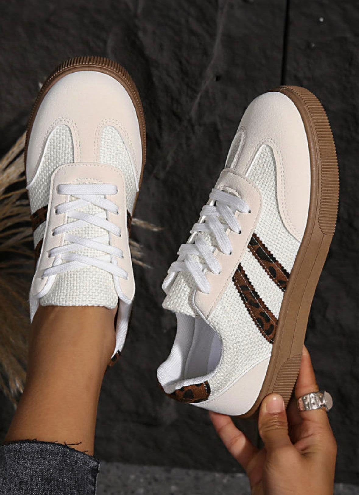 Lines of Leopard - sneaker