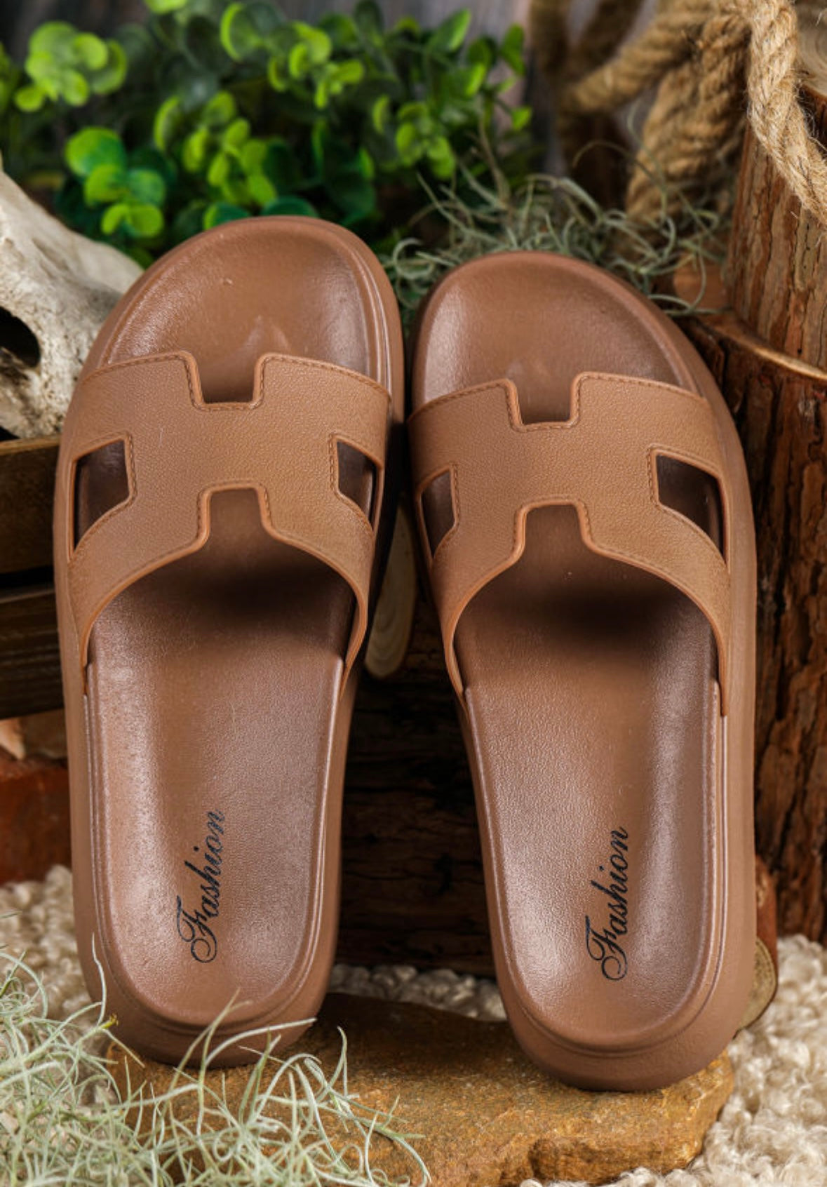 Slip Into Comfort - Sandal (brown)
